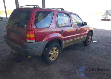 2003 Ford Escape Xlt z USA, uszkodzony, nr VIN 1FMYU03153KB88692